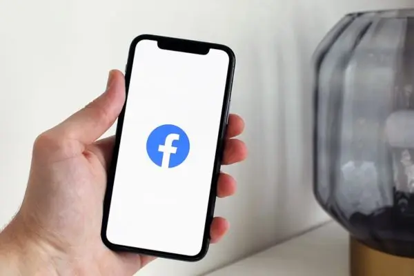 Passo a passo: Como excluir o Facebook no celular
