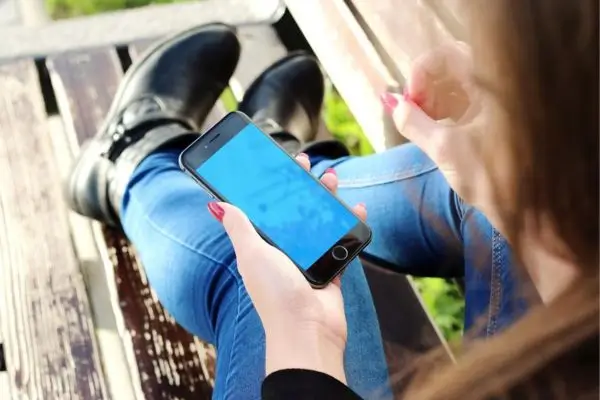 O que acontece se eu comprar celular com IMEI bloqueado? Guia completo para evitar prejuízos