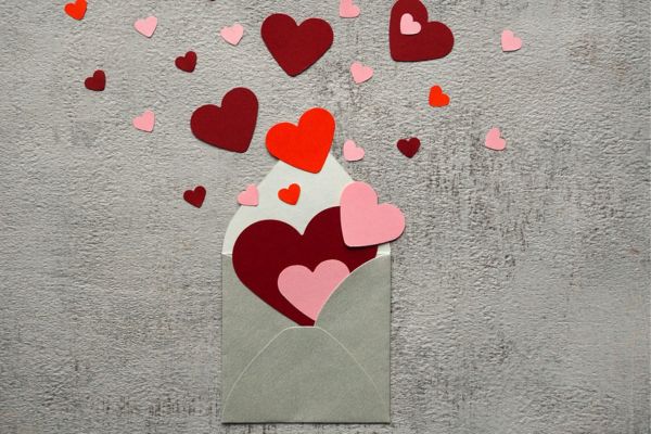 Mensagem de Bom Dia para o Amor: 100 Frases Que Encantam e Aproximam o Coração