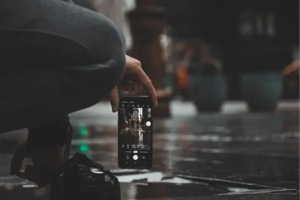 Como acionar o seguro do celular roubado: passo a passo